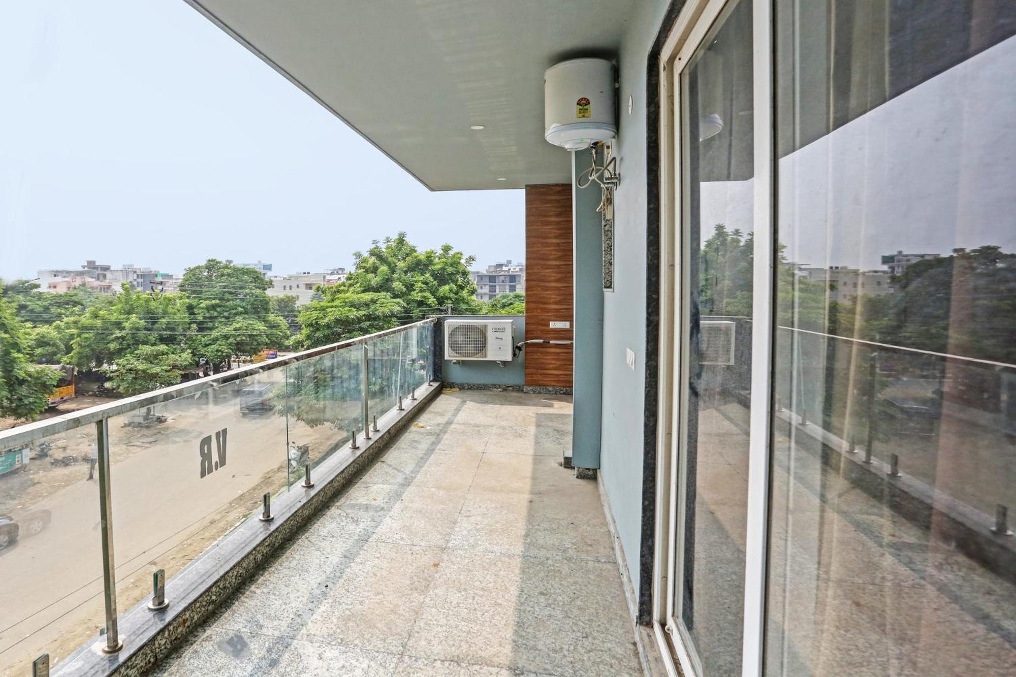 Hotel O Vikrant Residency Gurgáon Exteriér fotografie