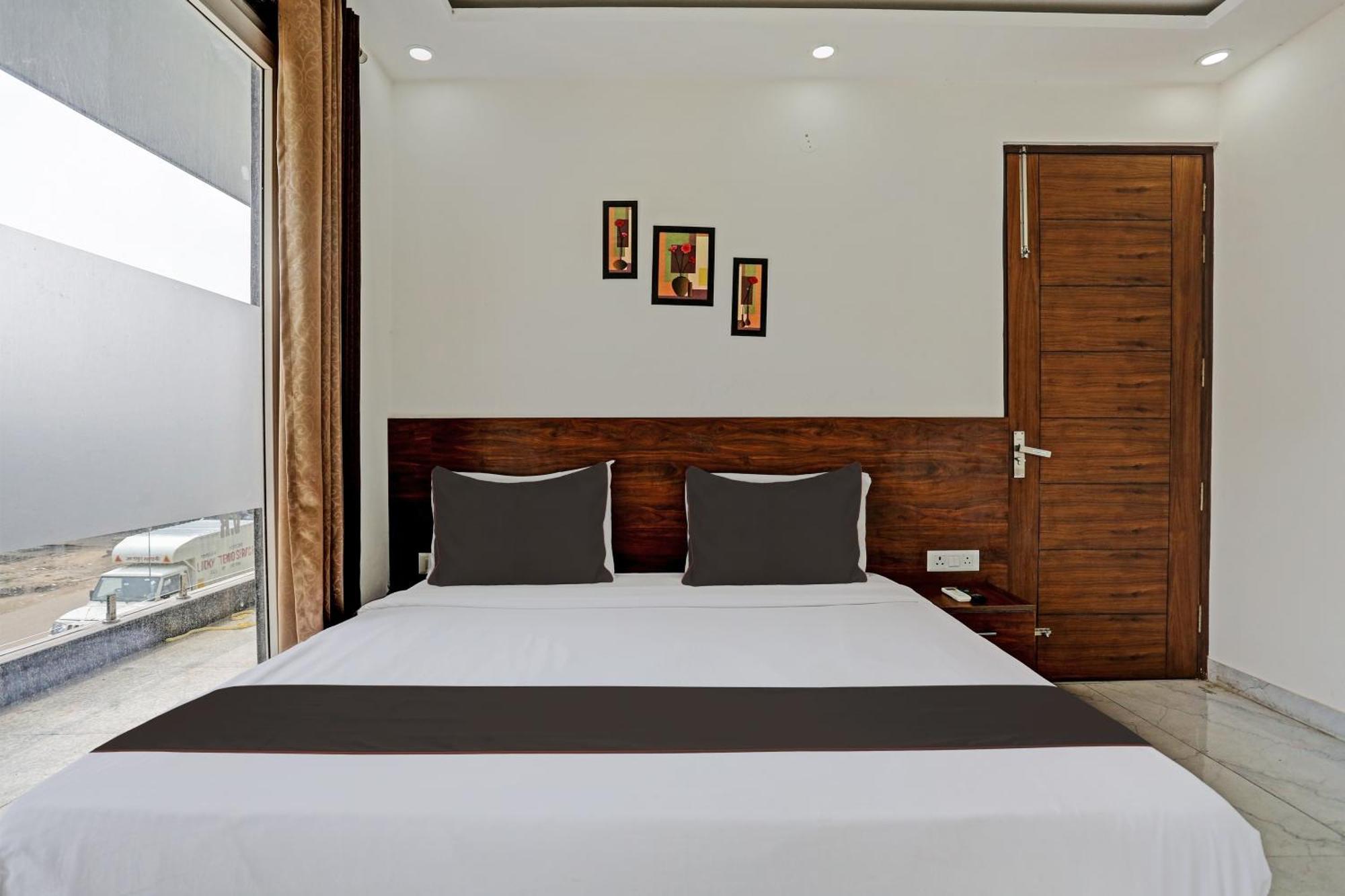 Hotel O Vikrant Residency Gurgáon Exteriér fotografie